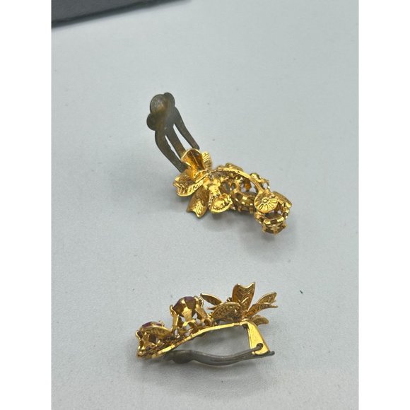 Vintage Signed Austria Clip On Earrings Pink Red Tones Floral Climber Design - Picture 8 of 10